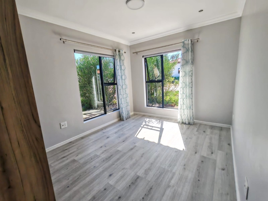 3 Bedroom Property for Sale in Langebaan Country Estate Western Cape